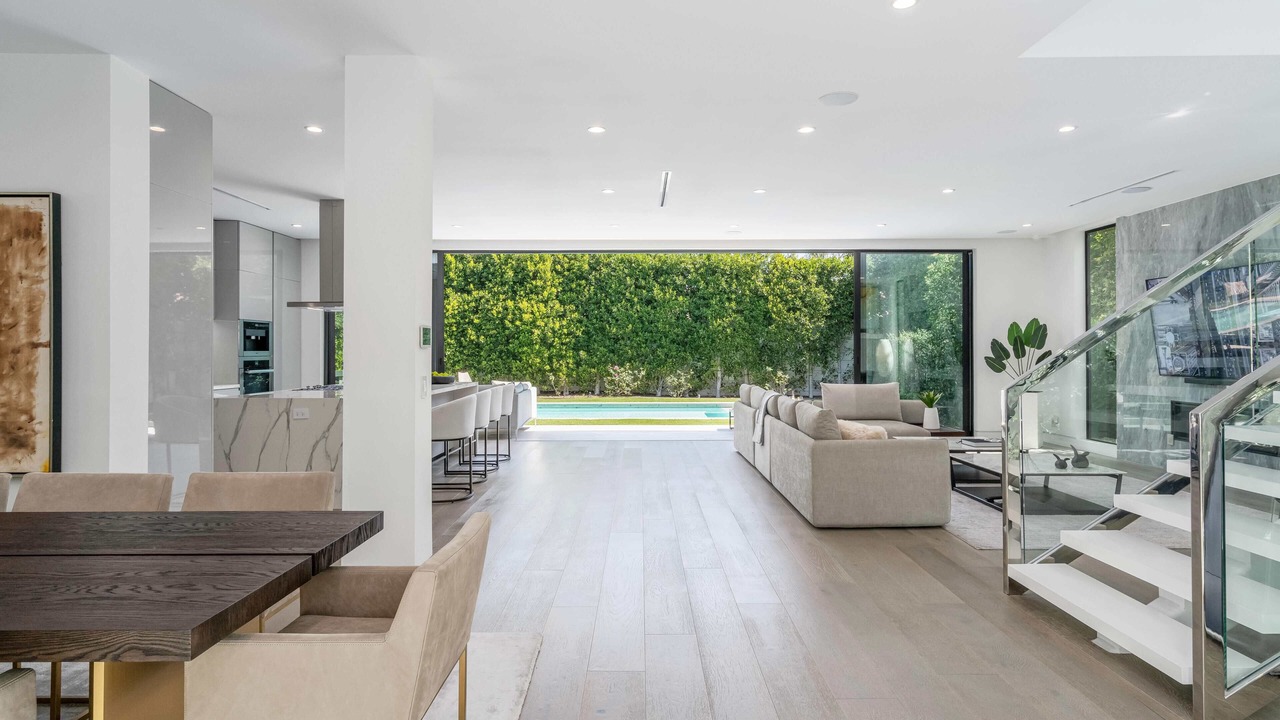 Photo of Bedroom in Beverly Grove
