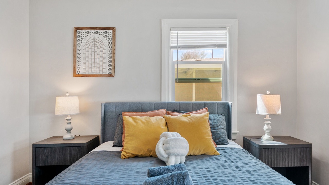 Photo of Bedroom in Mid Central