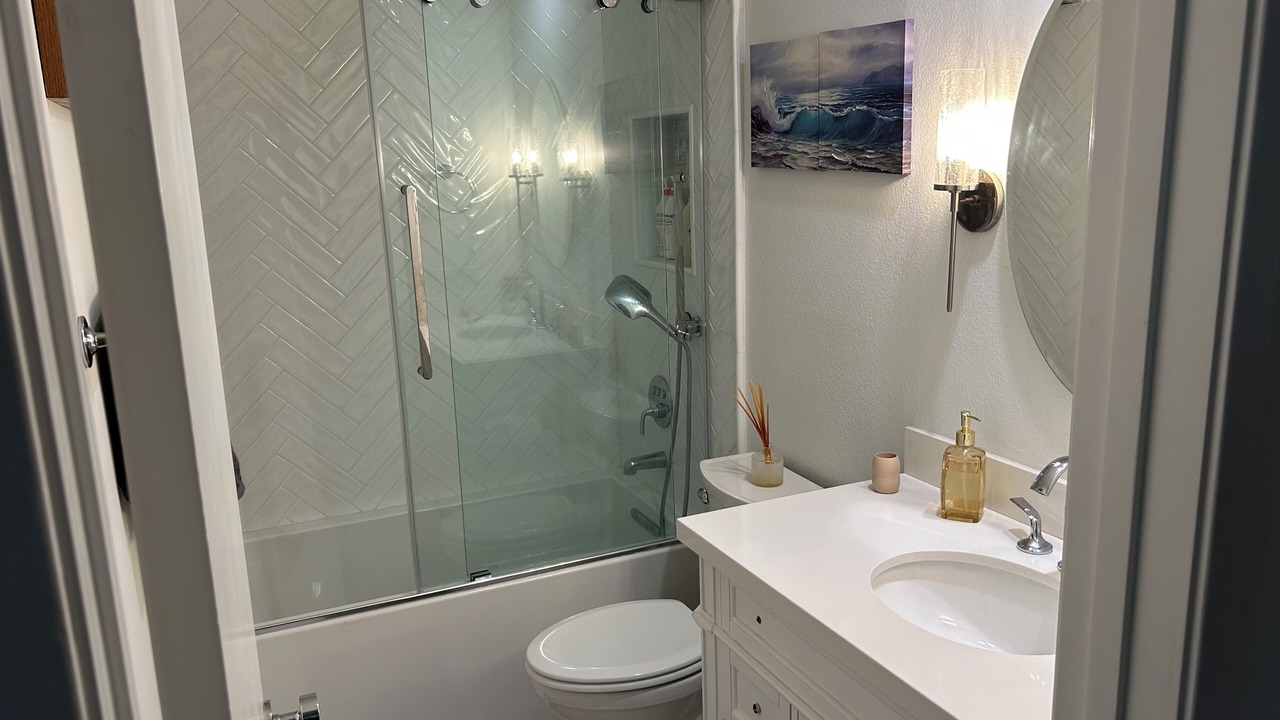 Photo of Bathroom in Laguna Niguel