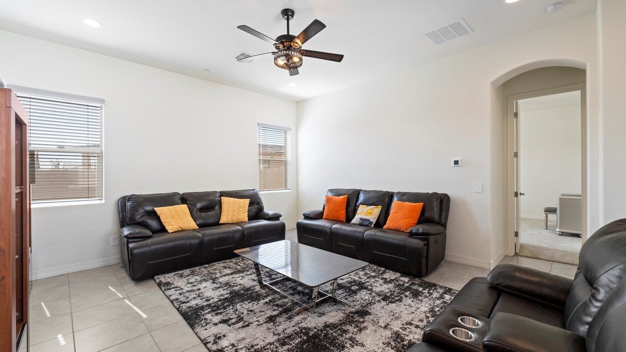 Photo of Livingroom in Goodyear