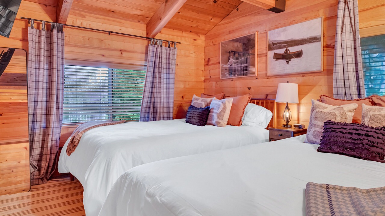Photo of Bedroom in Lake Almanor Country Club