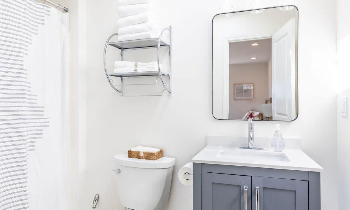 Photo of Bathroom in Moss Beach