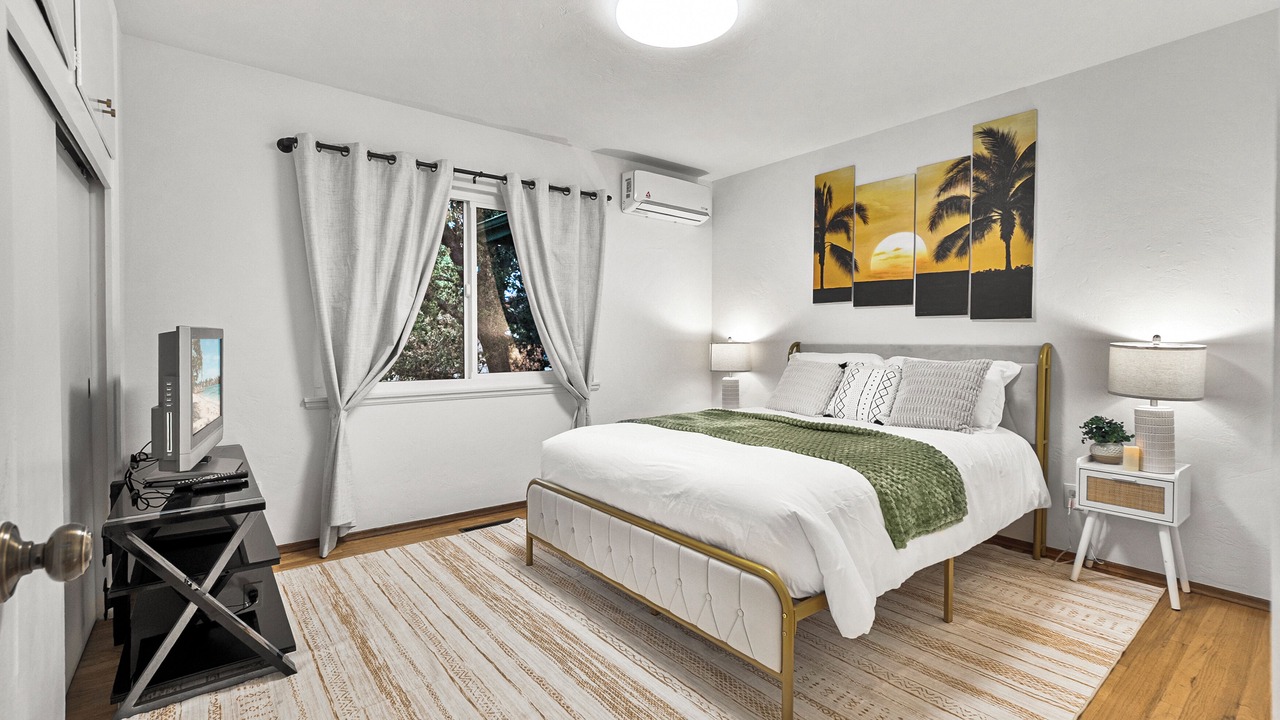 Photo of Bedroom in La Mesa