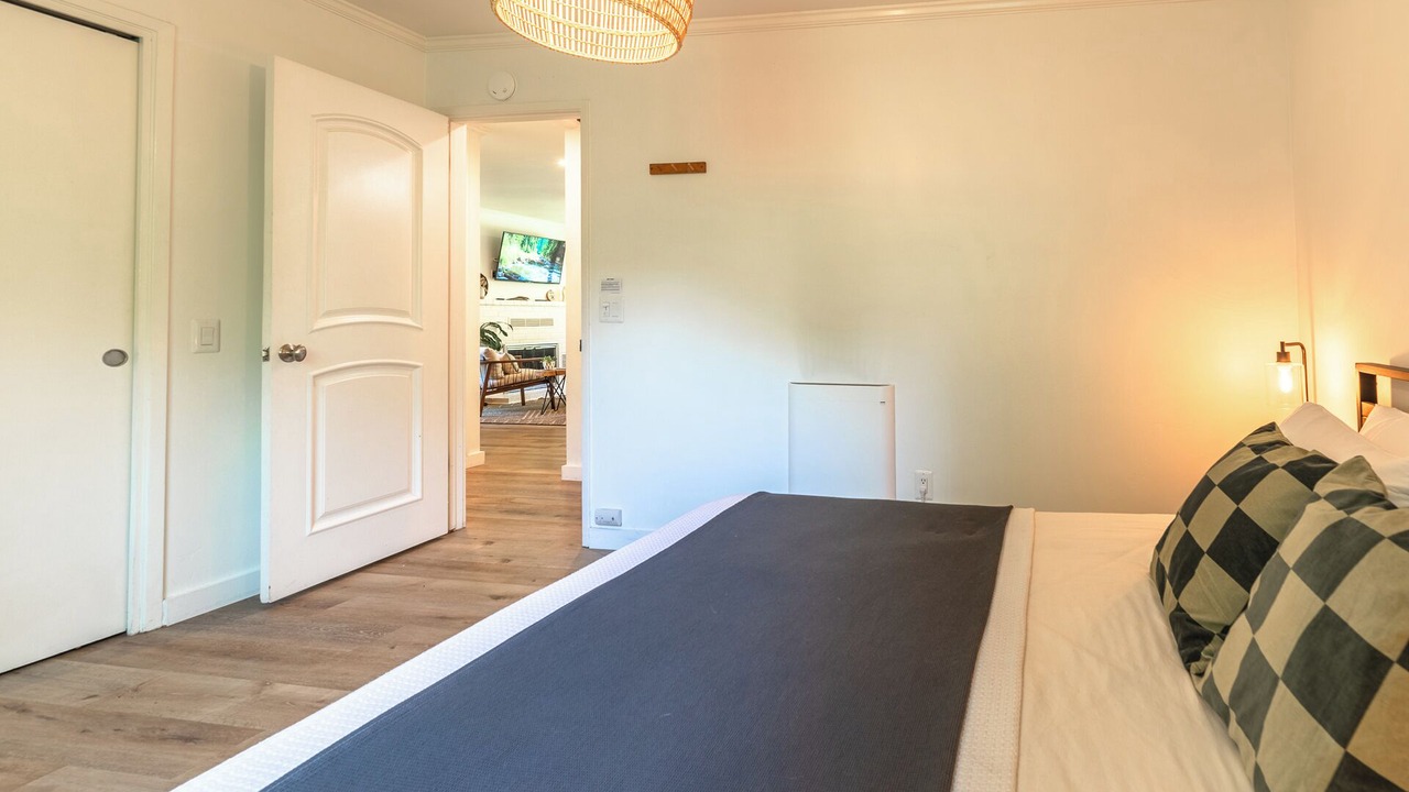 Photo of Bedroom in Guerneville
