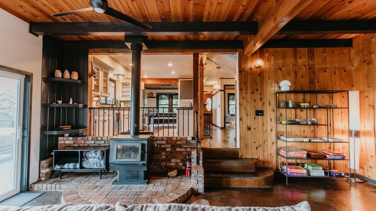 Photo of Livingroom in Nevada City