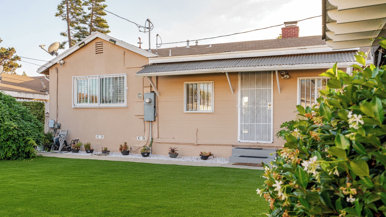 Photo of Outdoor in Inglewood