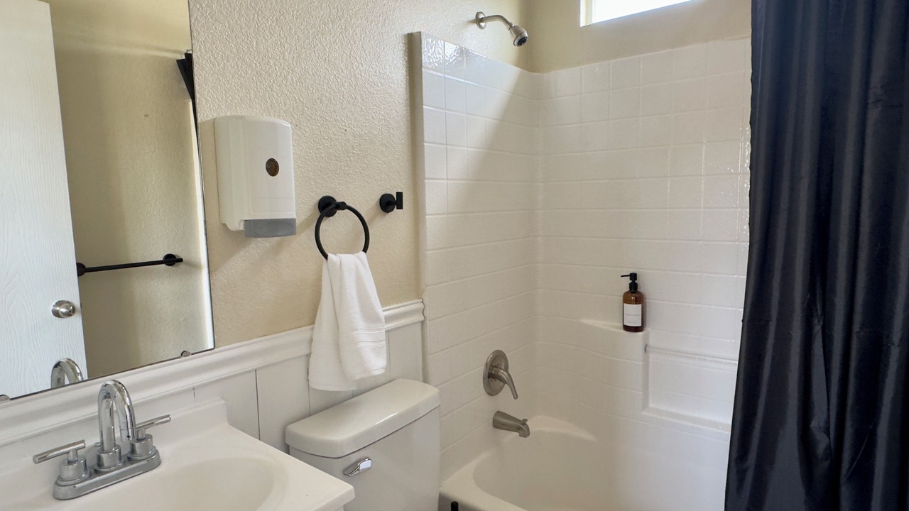 Photo of Bathroom in Hanford