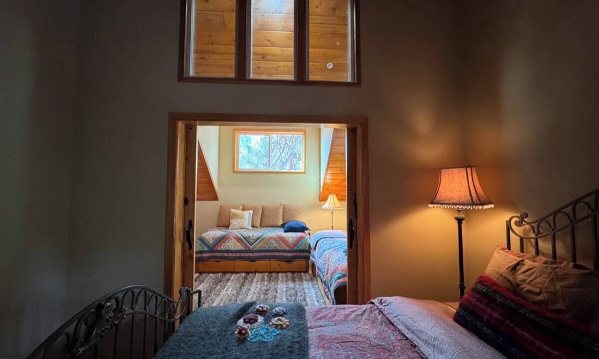 Photo of Bedroom in Wrightwood