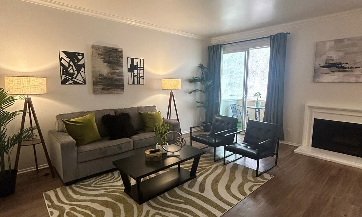 Photo of Livingroom in Beverly Hills