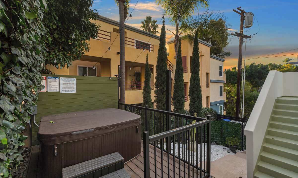 Photo of Outdoor in Mission Hills