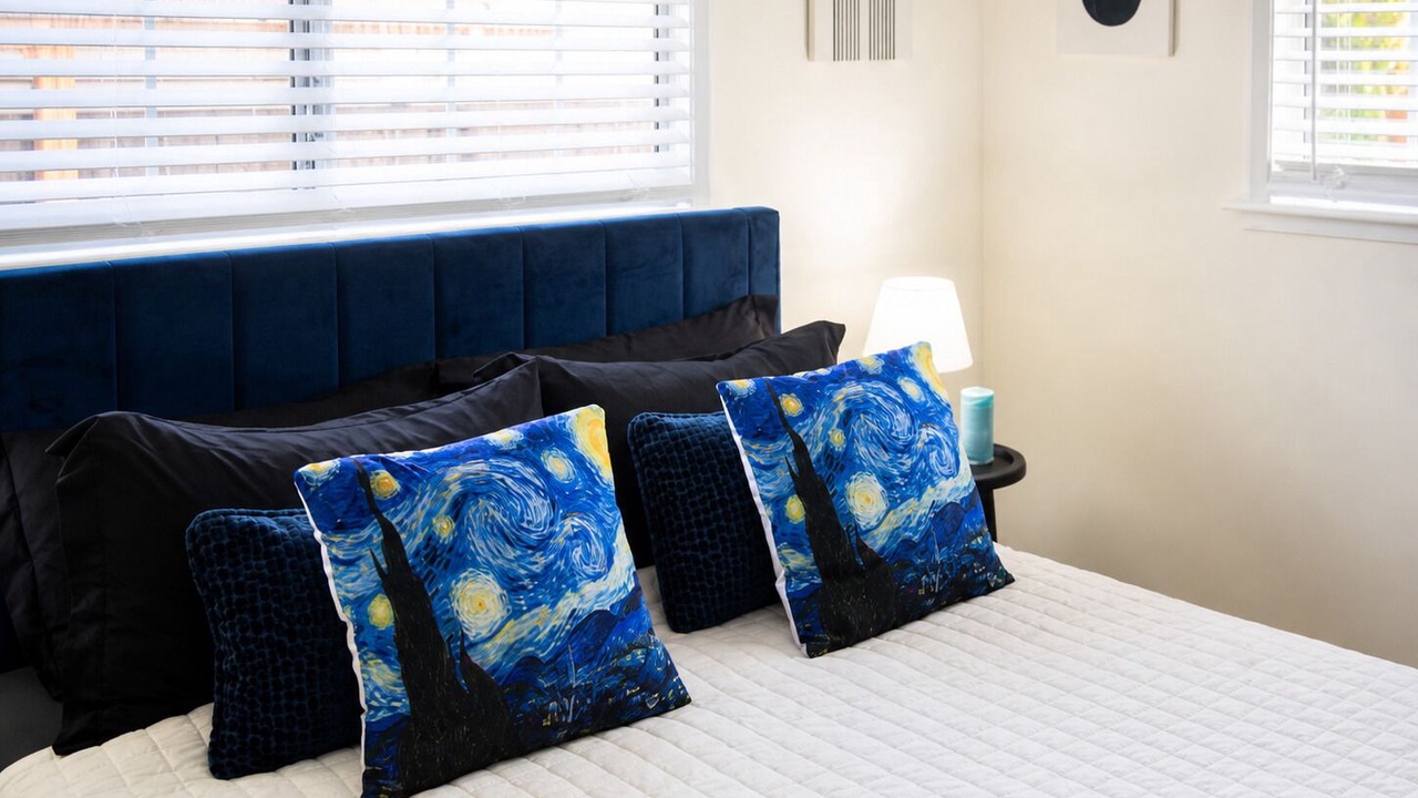 Photo of Bedroom in Calabasas