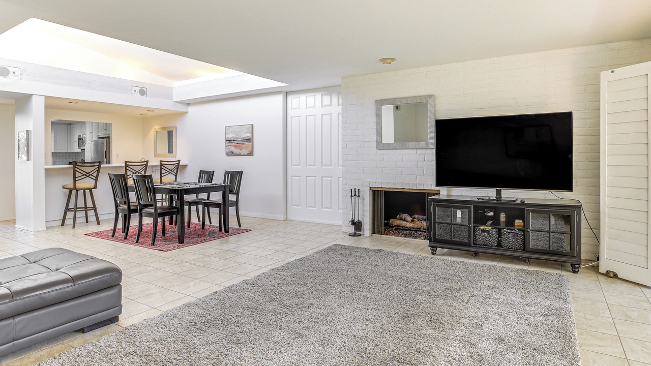 Photo of Livingroom in Palm Desert