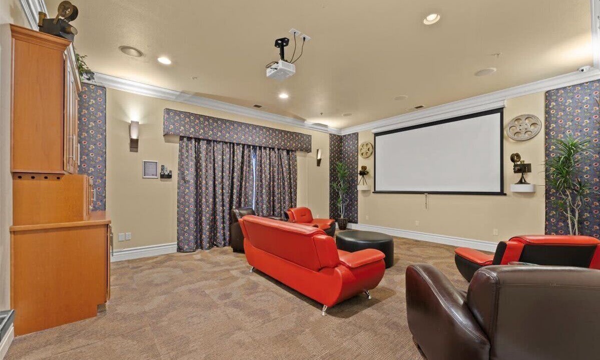 Photo of Bedroom in Reno/Tahoe Airport