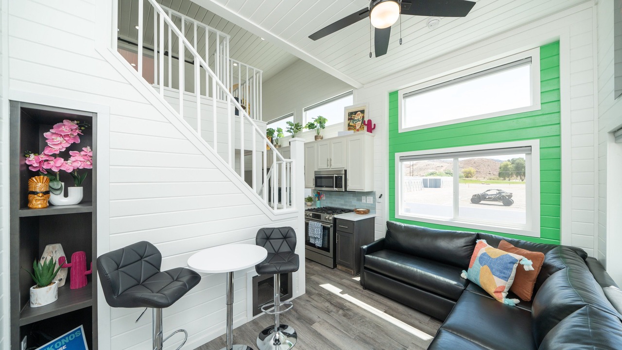 Photo of Livingroom in Parker Strip