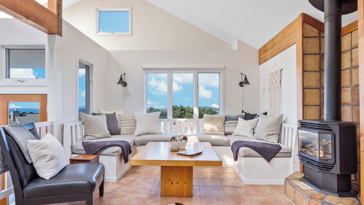 Photo of Livingroom in Bodega Bay