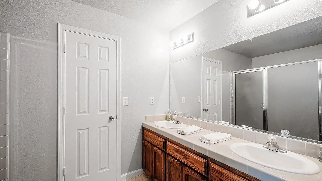 Photo of Bathroom in Madera County