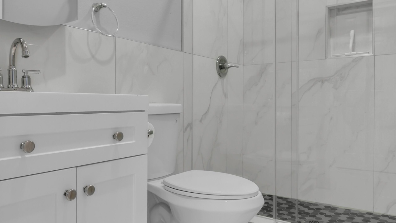Photo of Bathroom in Southwest Anaheim