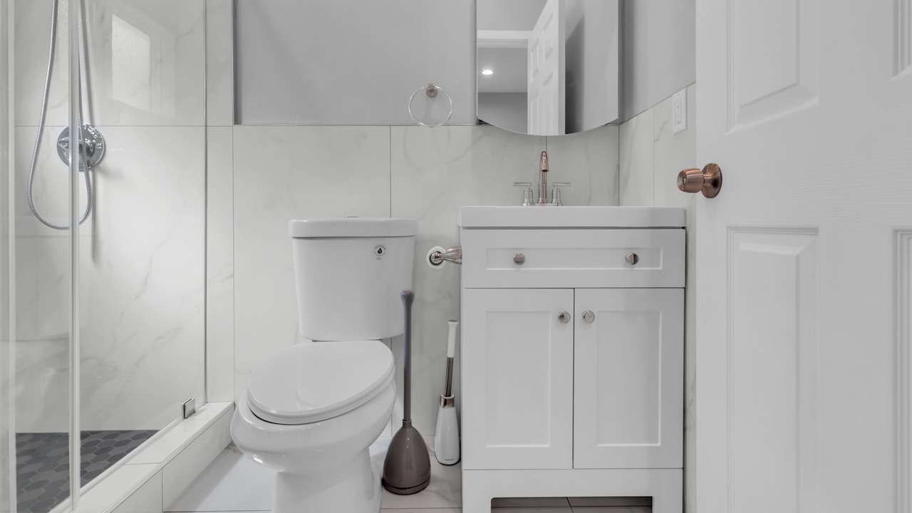 Photo of Bathroom in Southwest Anaheim