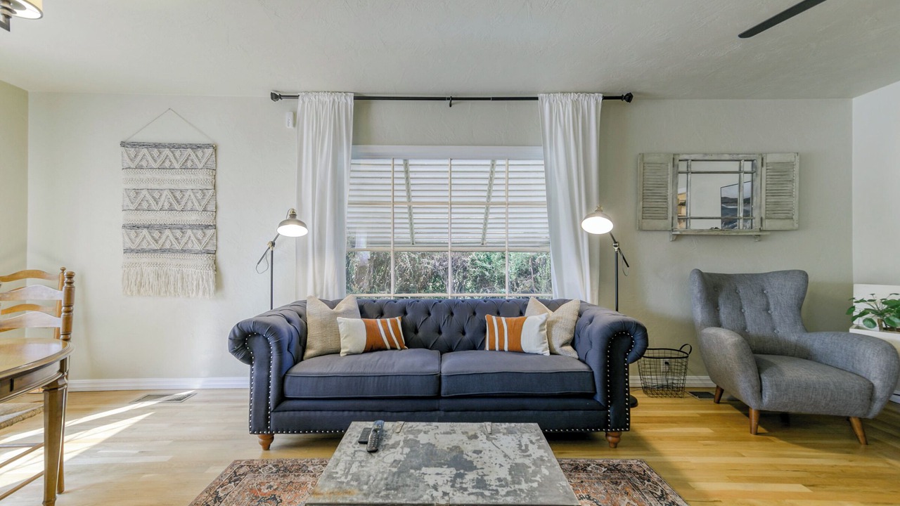 Photo of Livingroom in Redding