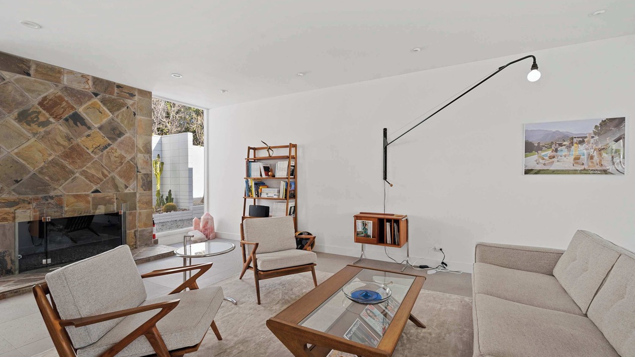 Photo of Bedroom in The Movie Colony
