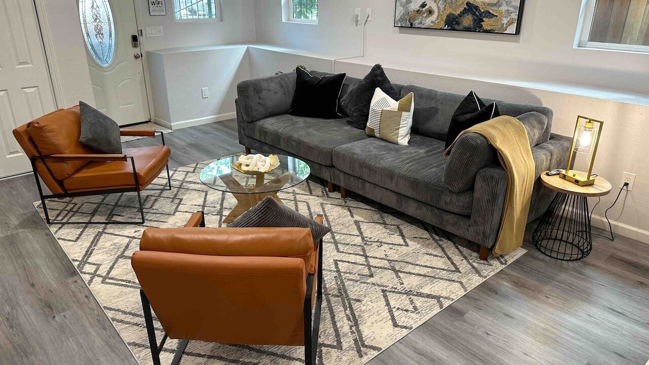 Photo of Livingroom in Downtown Sacramento