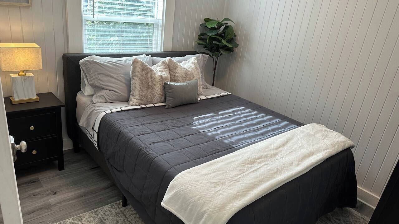 Photo of Bedroom in Downtown Sacramento