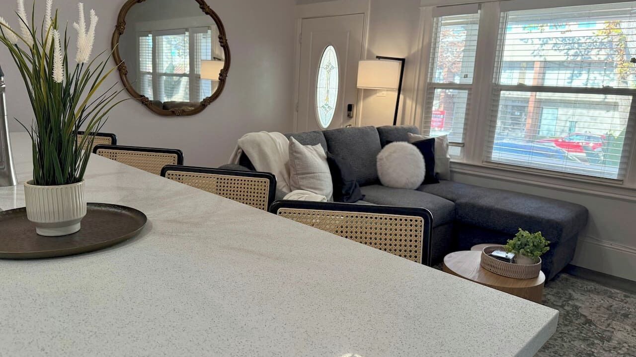 Photo of Livingroom in Downtown Sacramento