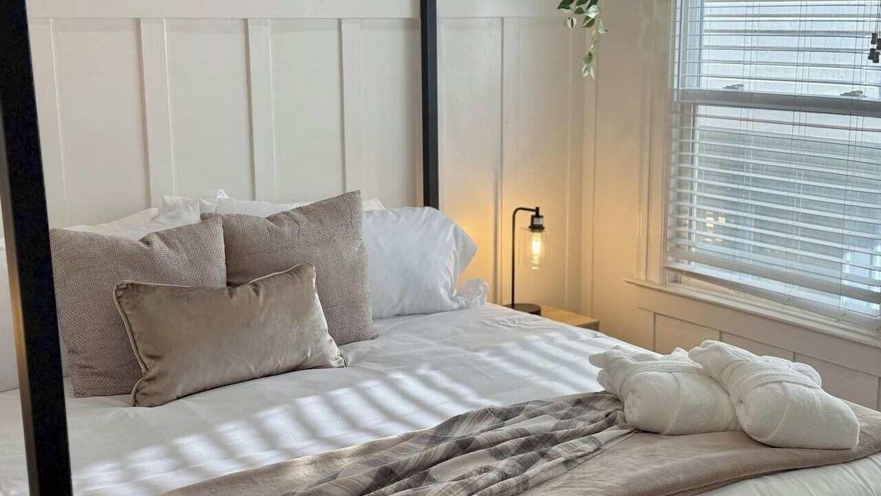 Photo of Bedroom in Downtown Sacramento