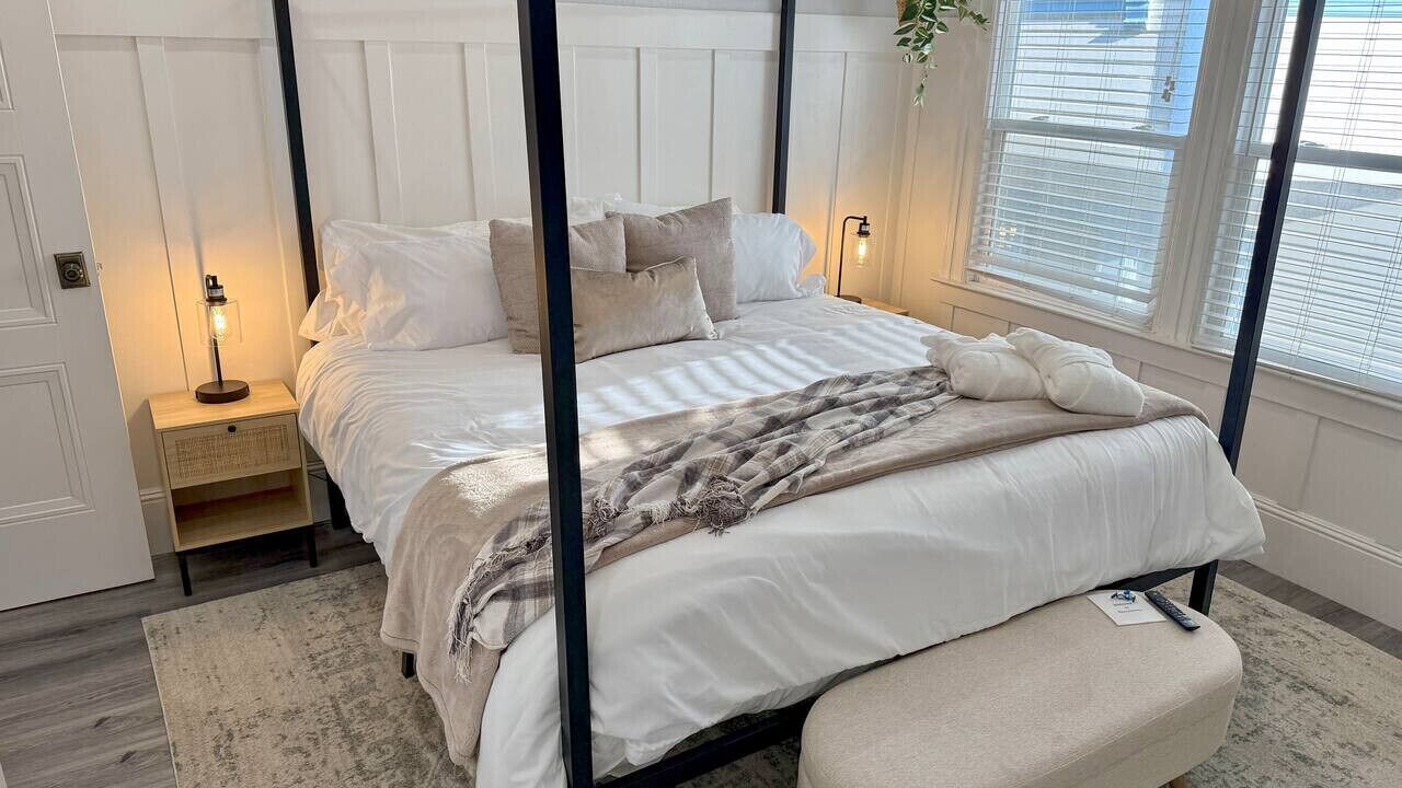 Photo of Bedroom in Downtown Sacramento