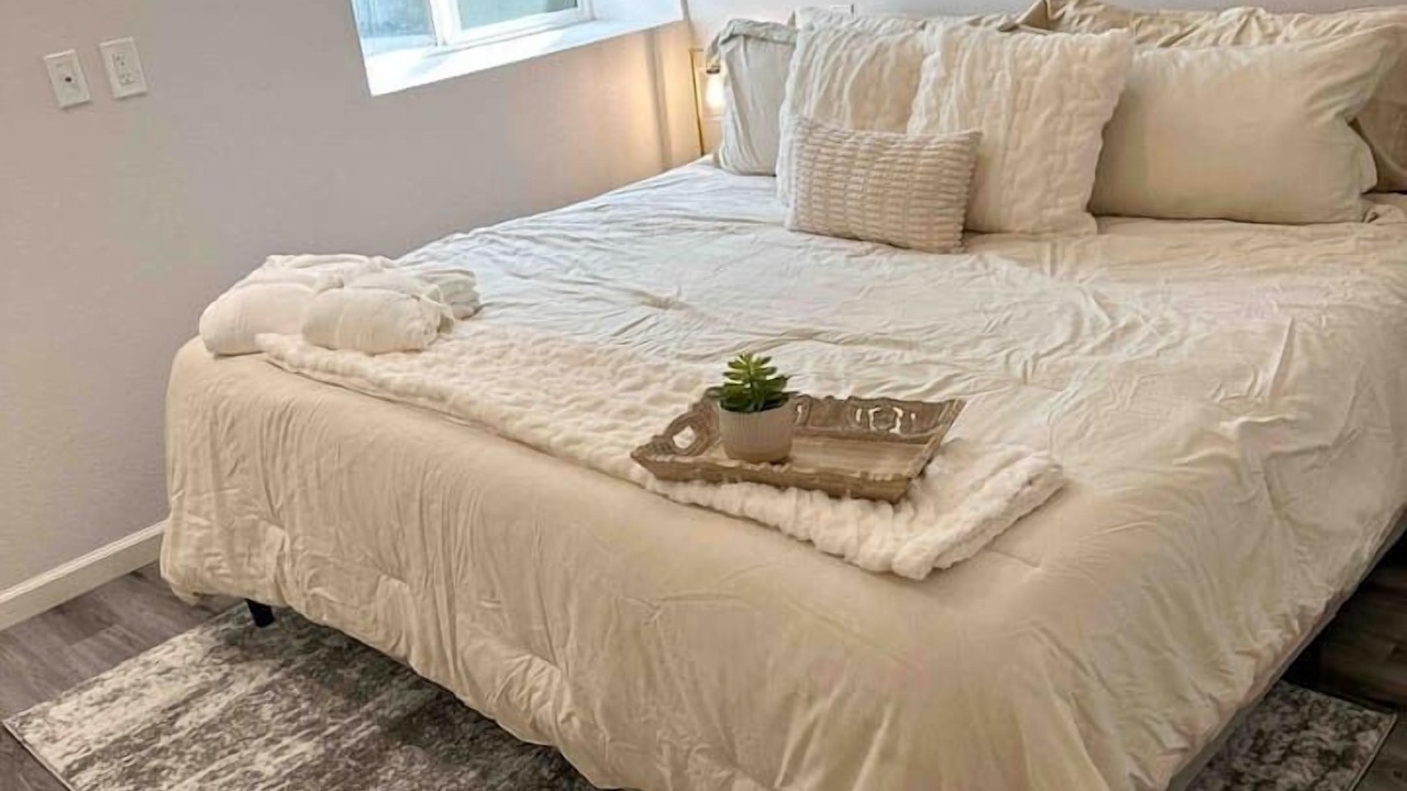 Photo of Bedroom in Downtown Sacramento