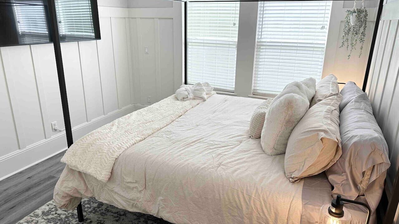 Photo of Bedroom in Downtown Sacramento