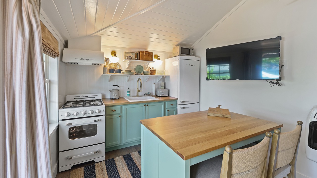 Photo of Kitchen in Laguna Beach