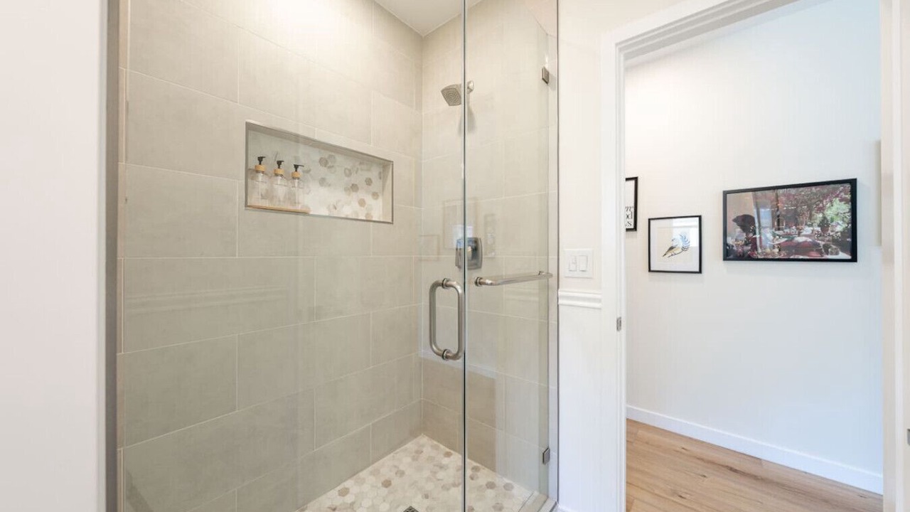 Photo of Bathroom in Mission Hills