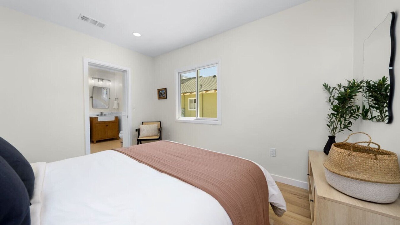 Photo of Bedroom in Mission Hills