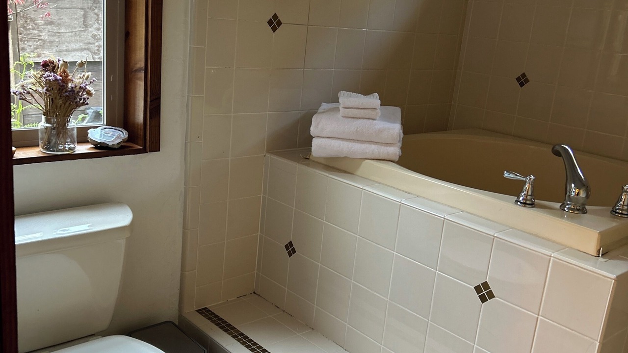 Photo of Bathroom in Westhaven-Moonstone