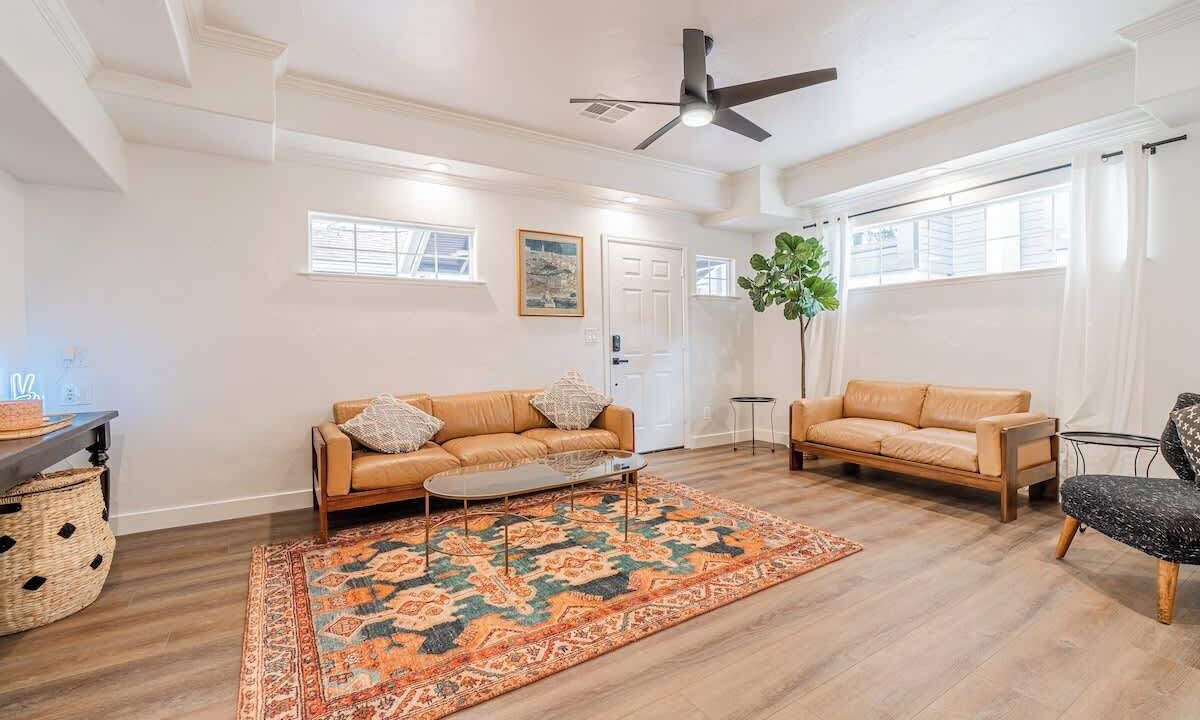 Photo of Livingroom in Downtown Reno