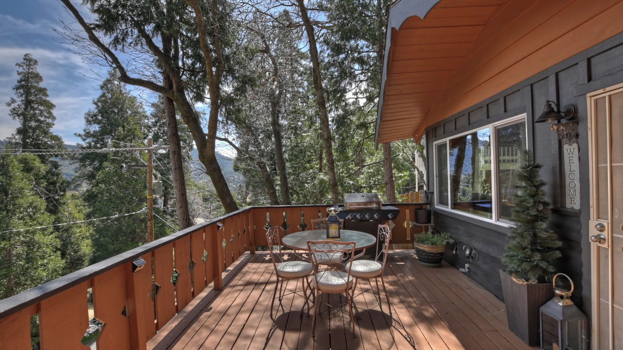 Photo of Outdoor in Crestline