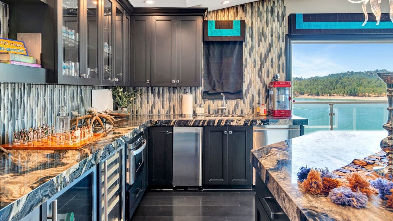 Photo of Kitchen in Oak Shores
