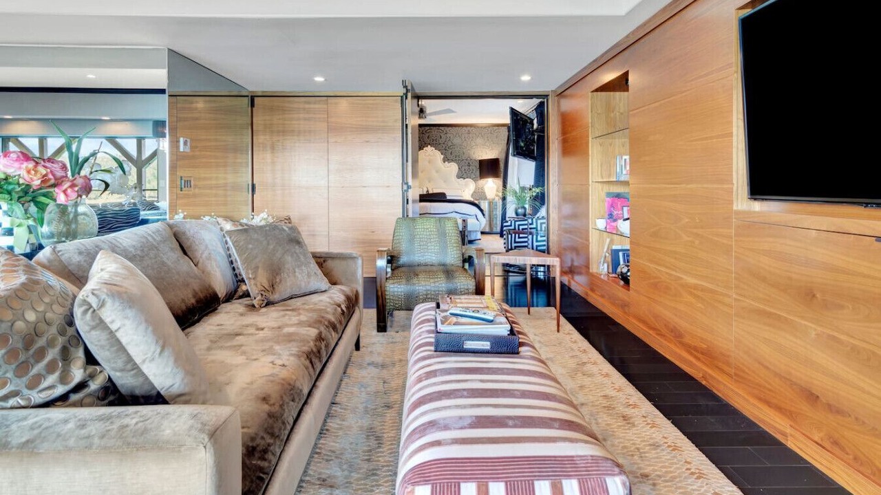 Photo of Livingroom in Oak Shores