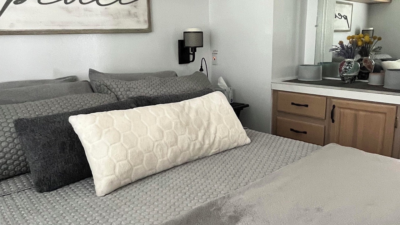 Photo of Bedroom in Desert Hot Springs