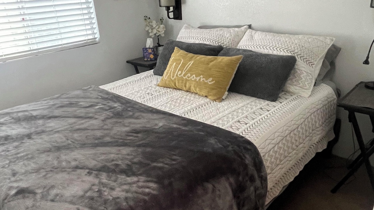 Photo of Bedroom in Desert Hot Springs