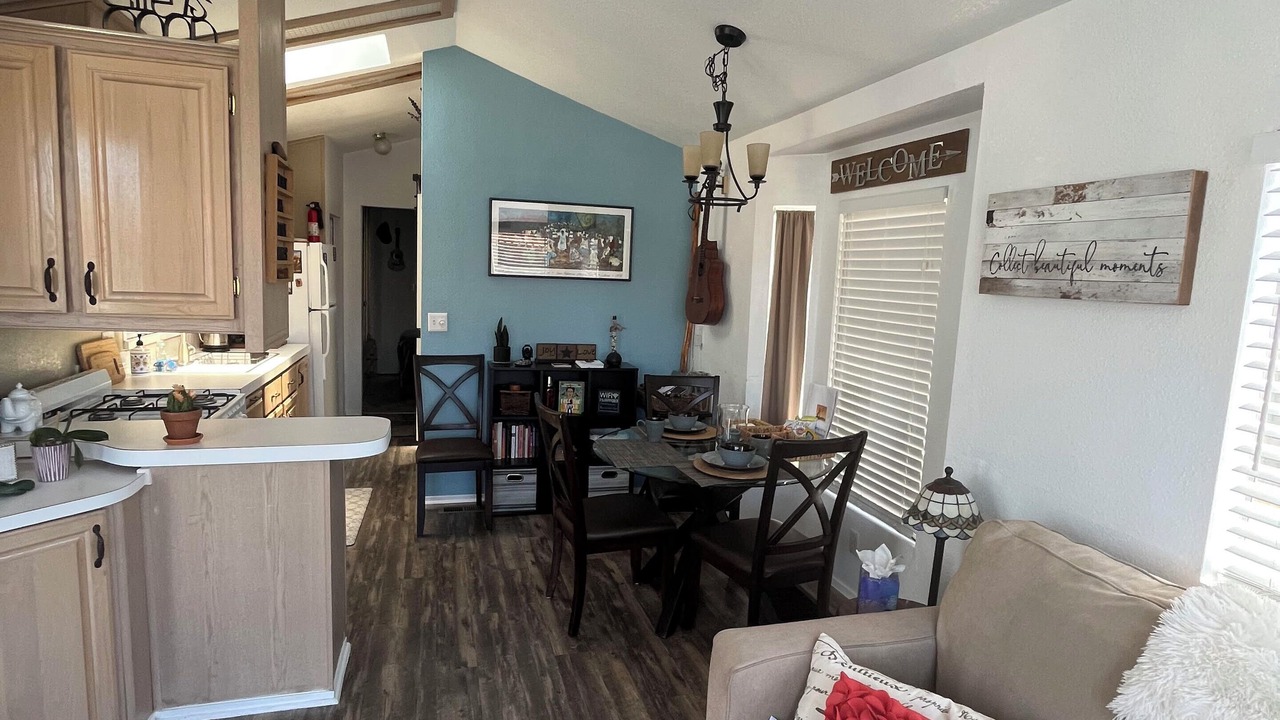 Photo of Livingroom in Desert Hot Springs