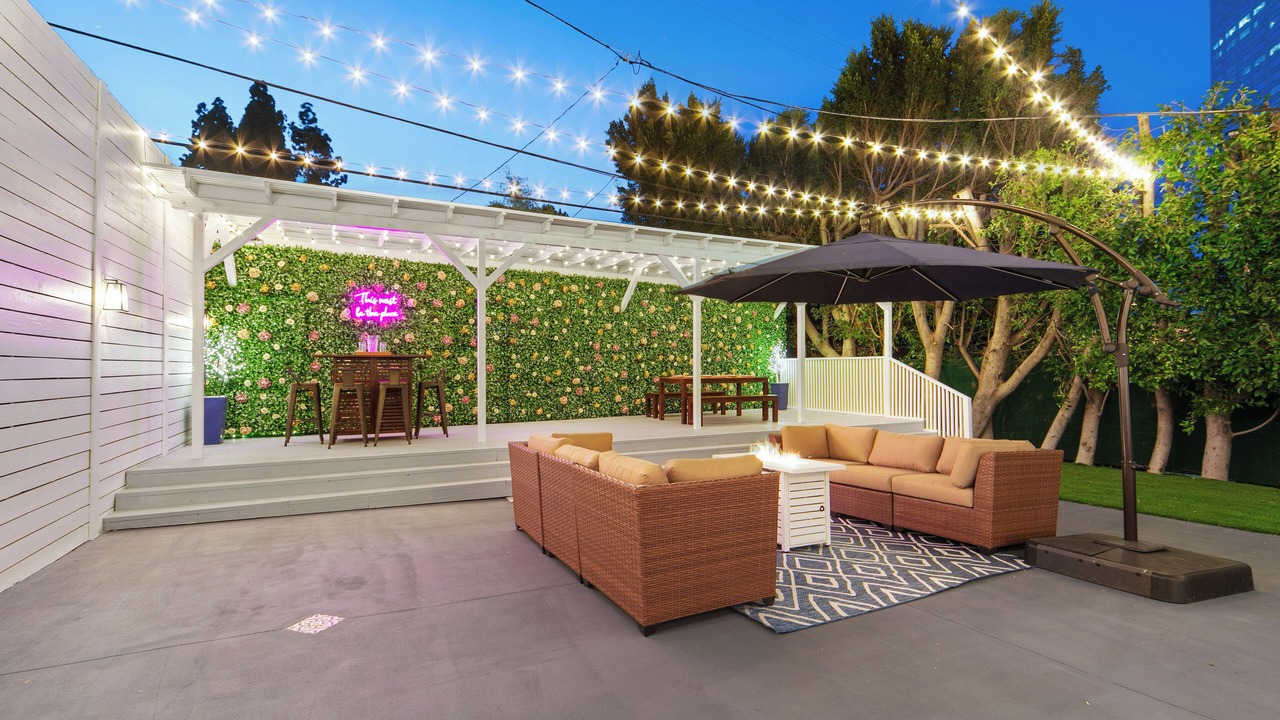 Photo of Patio Balcony in Universal City
