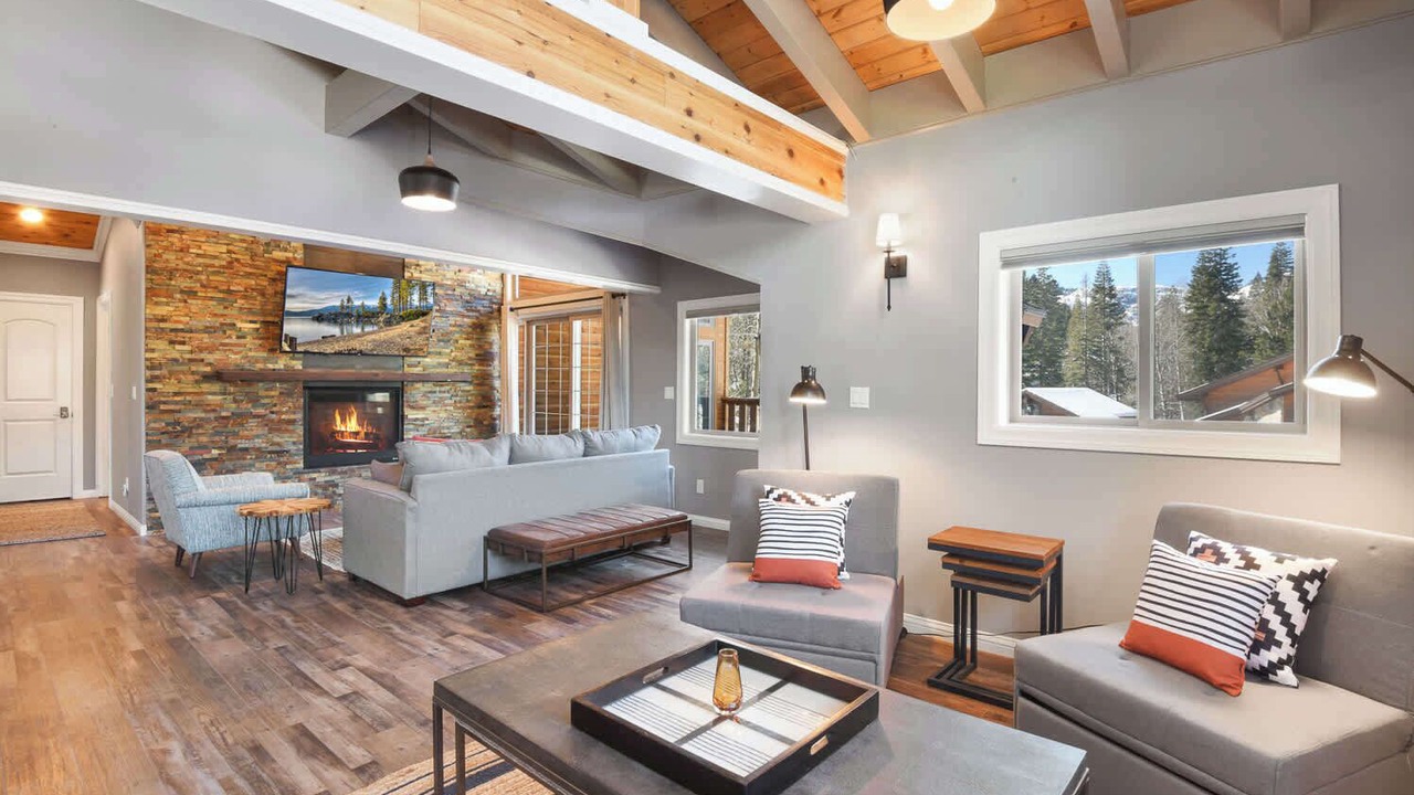 Photo of Livingroom in Alpine Meadows