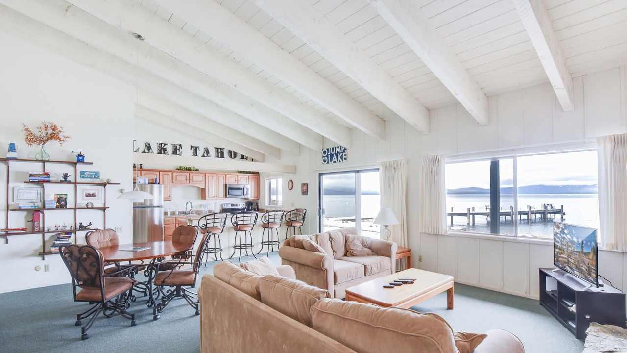 Photo of Livingroom in Tahoma