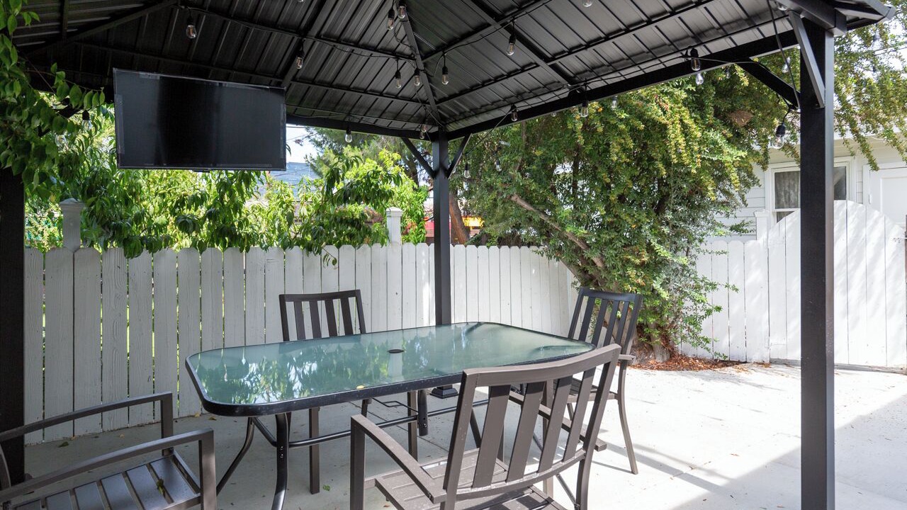 Photo of Outdoor in Burbank