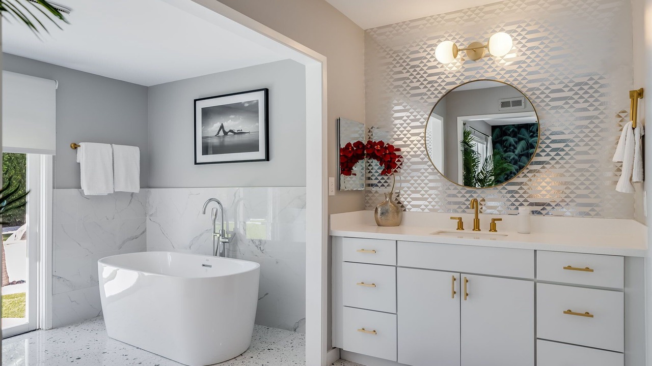 Photo of Bathroom in Indian Canyon