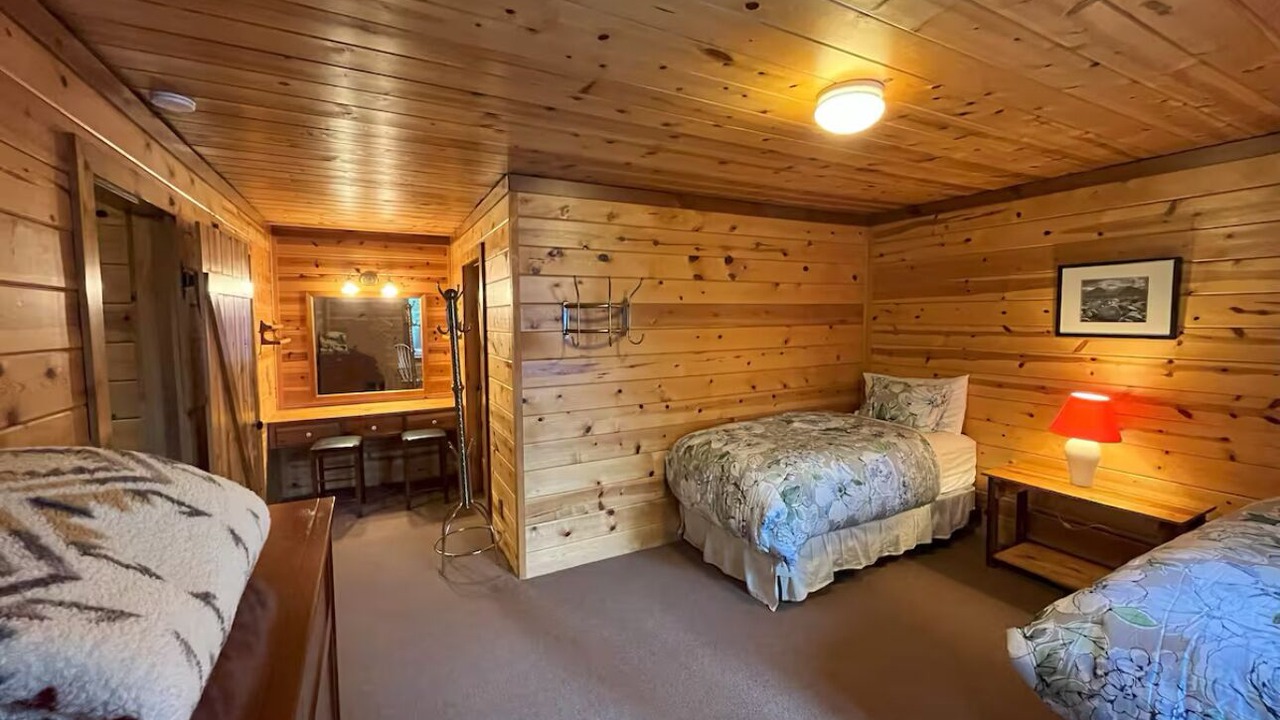 Photo of Bedroom in Tahoe Pines
