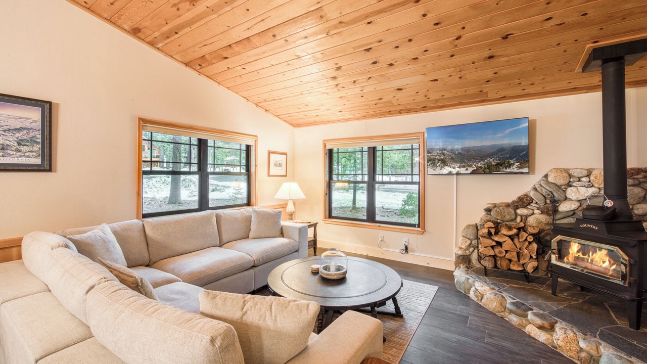 Photo of Livingroom in Truckee