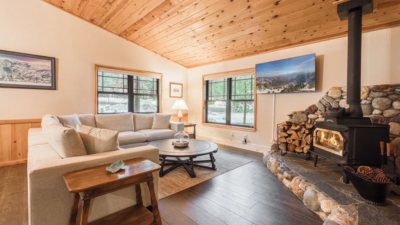 Photo of Livingroom in Truckee